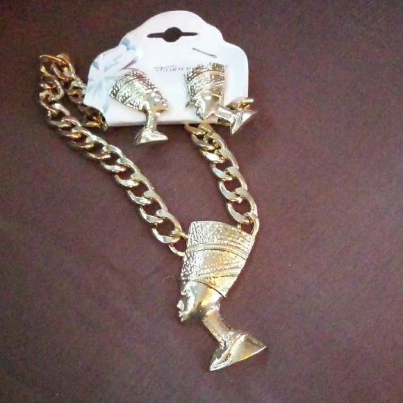 Necklace and earring set - Picture 3 of 3